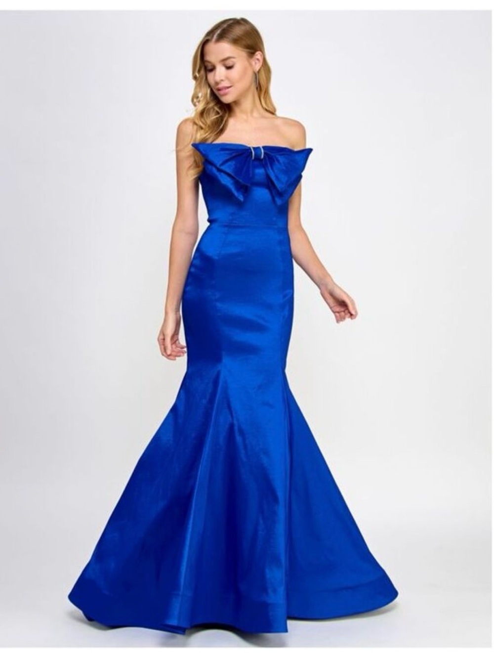 B DARLIN Royal Blue Bow Accent Sleeveless mermaid Formal Dress Juniors 1/2